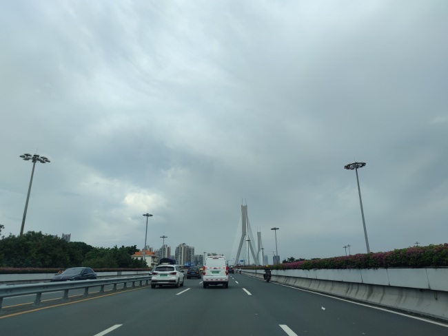 通往海南第二条高速正式开工建设，预计2030年建成通车